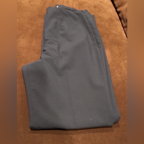 Thailan Black Cropped Slits Ankle Pants Pleated In Front S Slits On Bottom SZ 8 - Picture 4 of 8